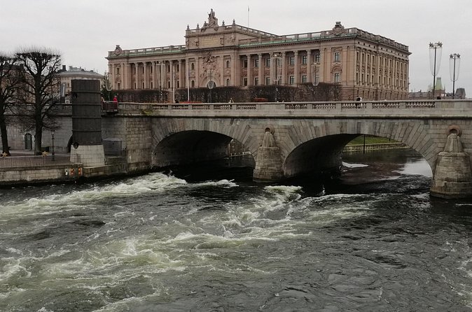 Beautiful Stockholm Small Group Walking Tour - Lejonbacken: the photo spot that also teaches the city’s scale