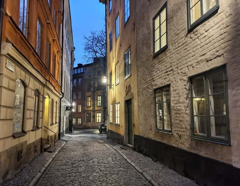 Bloody Stockholm: ghosts, horror and dark folklore 2h - What Bloody Stockholm Is: a 2-hour Old Town horror walk