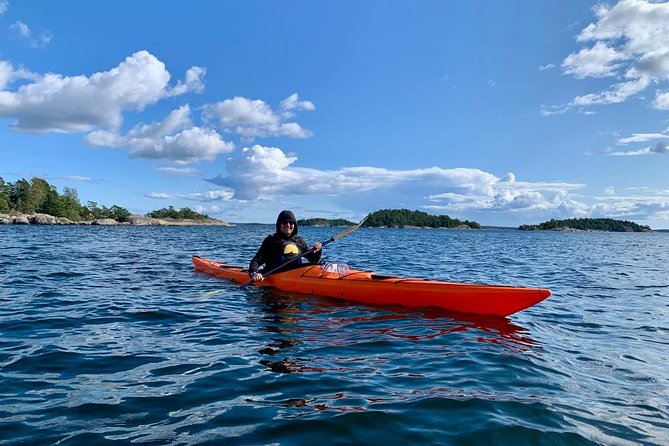 Kayak Tour in the Stockholm Archipelago with Lunch Meal - Lunch on a Remote Island: Food That Keeps You Outside