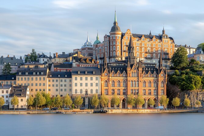 Private Golden Hour Photo Walk in Stockholm - What Julien teaches you: angles, perspectives, and faster results