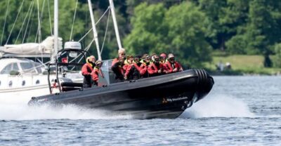 Stockholm: 2-Hour RIB Speed Boat Tour of the Archipelago - Gamla Stan Views: Colorful Old Town From the Water