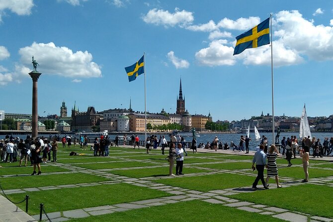 Stockholm- A Beauty On The Water: Old Town Walking Tour and Boat Trip Combined - Strolling From the Royal Swedish Opera to Riksdagshuset