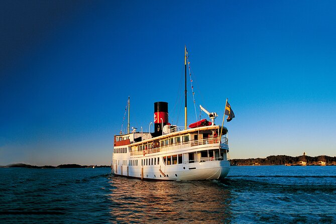 Stockholm Archipelago Cruise with Guide - Onboard Experience: Seating Choices and Audio Reality