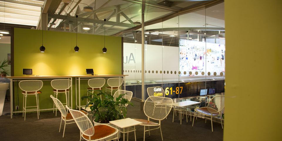 Stockholm Arlanda Airport (ARN): Premium Lounge Entry - Wi‑Fi, Charging, TV, and News: Make the Layover Work for You