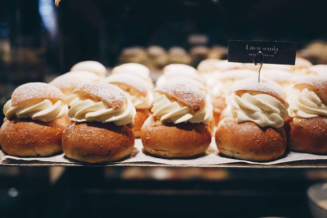 Stockholm Fika Tour - Meet at Konserthuset: timing, pace, and what 2 hours means