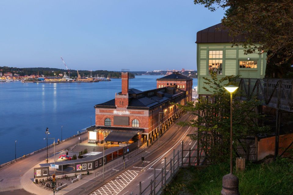 Stockholm: Fotografiska Museum Entrance Ticket - When to go: use late hours, but don’t rush your eyes