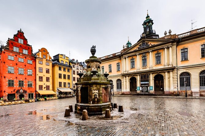Stockholm Ghost Hunt: Self-Guided Tour and Puzzle Adventure - A phone-app ghost story through central Stockholm