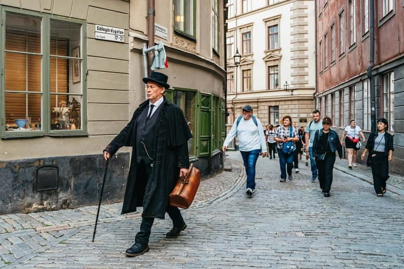 Stockholm: Ghost Walk and Historical Tour - Why Gamla Stan feels different at lantern light
