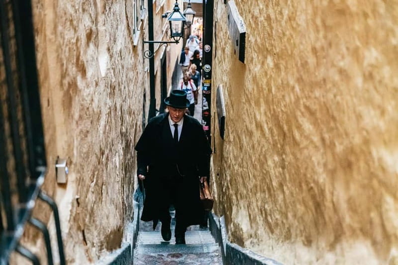 Stockholm: Ghost Walk and Historical Tour - Narrow lanes and hidden courtyards: what you’ll see off the main streets