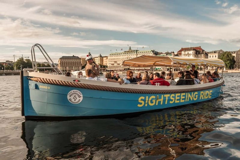 Stockholm: Guided City Sightseeing Open Electric Boat Tour - The 50-minute route: Royal Palace area to the museums
