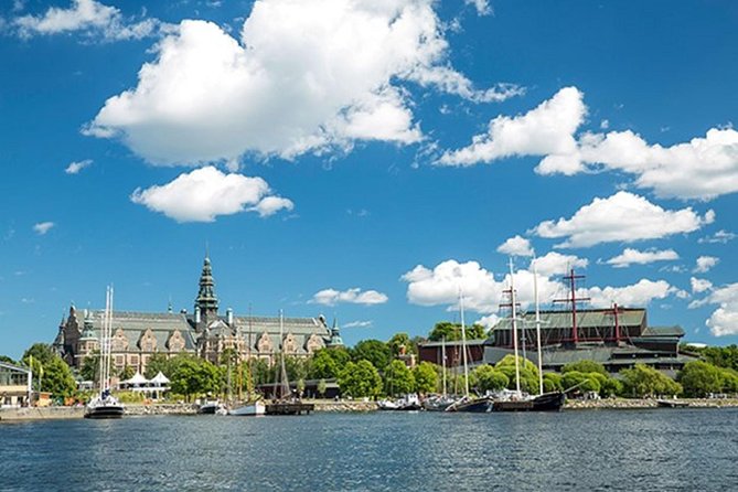 Stockholm: Highlights Boat Tour - The view strategy: where to stand for the best photos