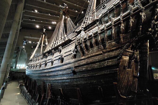 Stockholm Must See - Old Town, boat + Vasa Museum 3h small group - Runestones and Prästgatan: the alleyways that explain Stockholm’s darker side