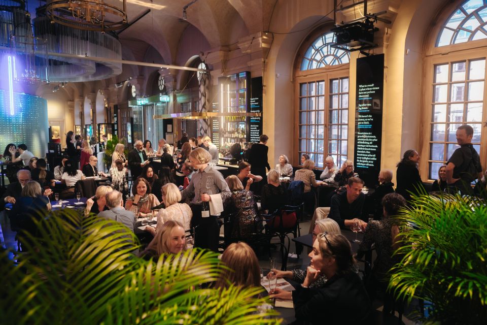 Stockholm: Nobel Prize Museum and Exhibition Entry Ticket - The museum shop and the chocolate Nobel medal souvenir