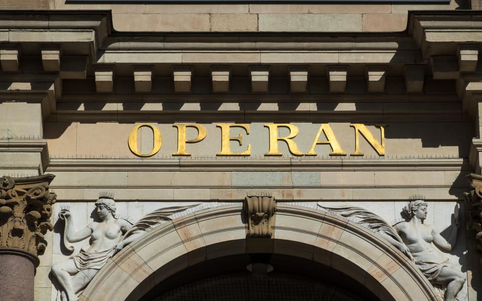 Stockholm: Old Town Highlights Private Walking Tour - From Old Town to Djurgården: The 6-Hour Option Adds the Best-Paired Day