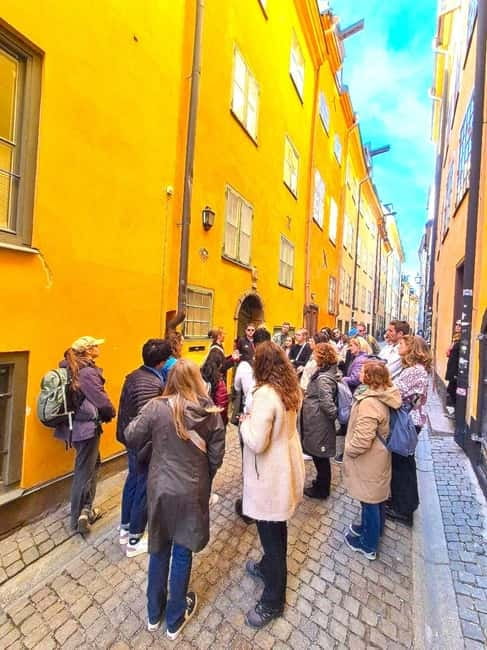 Stockholm: Old Town Walking Tour with Local Guide - Why Gamla Stan on foot feels instantly different