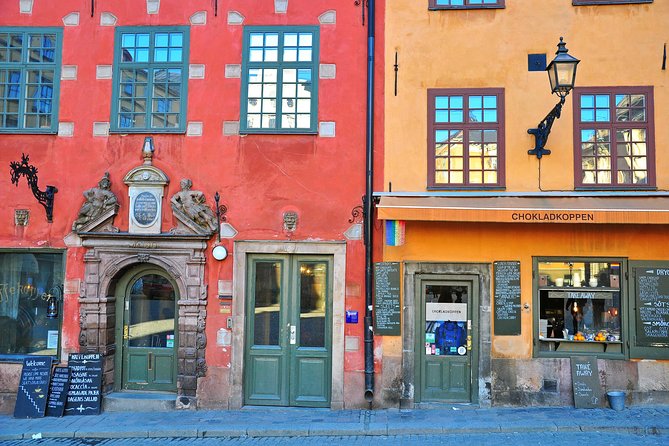 Stockholm Private Custom Tour with a Local Guide, Highlights & Hidden Gems - Stortorget break for Swedish cinnamon rolls and hot chocolate