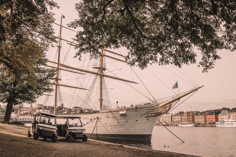 Stockholm Private Golf Cart Tours - Old Town Orientation: Norrmalmstorg, Kungsträdgården, Opera, and the Churches