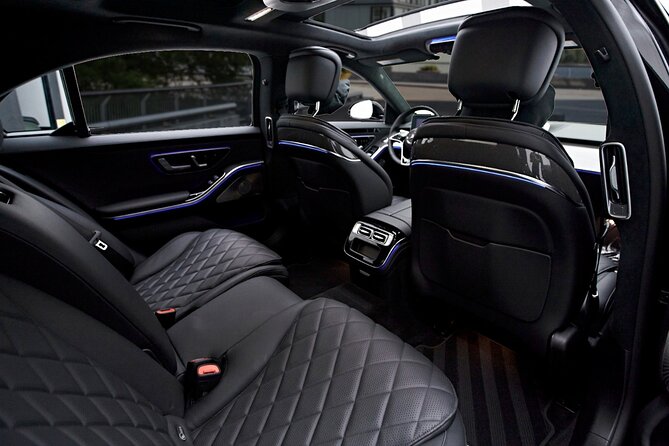 Stockholm- Private transfer to/from Arlanda Airport and city - Meeting your driver at Arlanda and at the hotel lobby