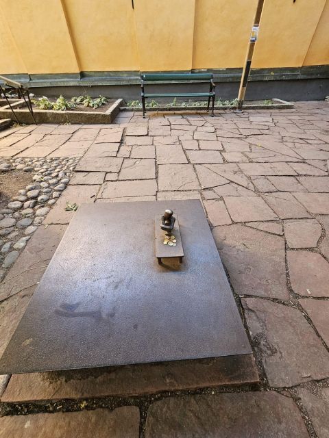 Stockholm: Secrets of Gamla Stan Guided Tour w/ Fika Option - The Core Walk Through Gamla Stan (And How It Feels in Real Life)