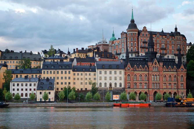 Stockholm: Södermalm E-Bike Tour - The e-bike reality check: Trek mid-motor power and what confident riding means