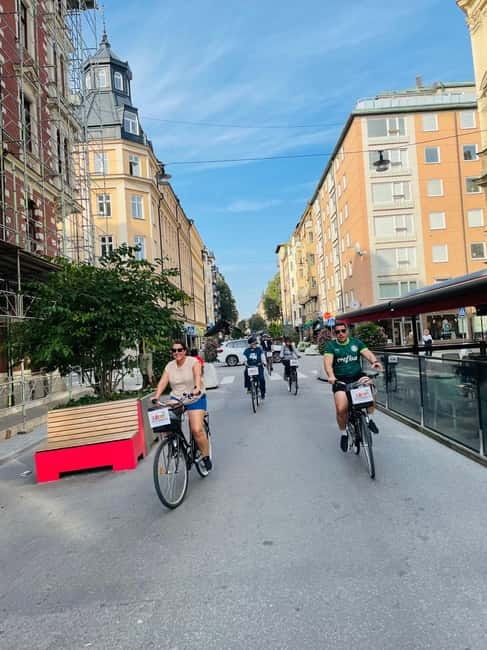 Stockholm's Best Bike Tour! (English / Deutsch) - Odenplan start and the quick setup that keeps the group moving