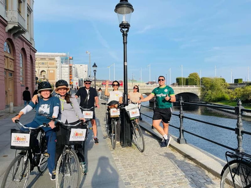 Stockholm's Best Bike Tour! (English / Deutsch) - Östermalm highlights: Karlaplan to the opera district feel