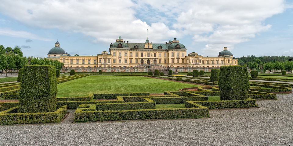 Welcome to Stockholm: Private Tour with a Local - Getting around: public transport, taxis, and when each fits